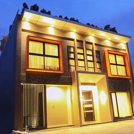 Daily Home Villa Dago Бандунг Стая снимка